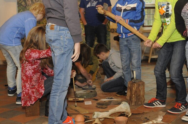Slootje scheppen Edam met IVN Waterland — familie-kids in Monnickendam